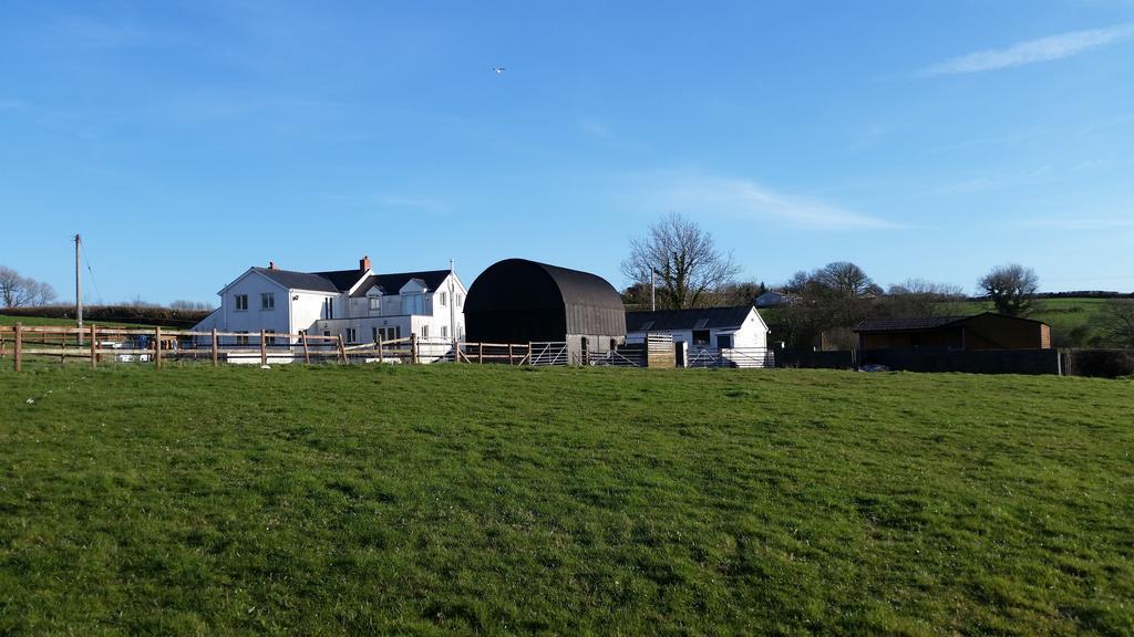 Pantysgyfarnog Near Carmarthenshire Pembrokeshire Hotel Bagian luar foto